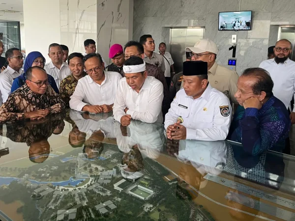 KDM Pilih UIII Jadi Lokasi Pembangunan Stadion Internasional